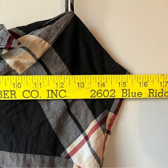 🏷️ 2/$20 Club Monaco Plaid Tie Front Romper - Picture 7 of 13